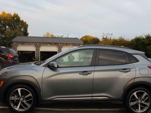 Used 2021 Hyundai Kona Limited w/ Cargo Package image 9