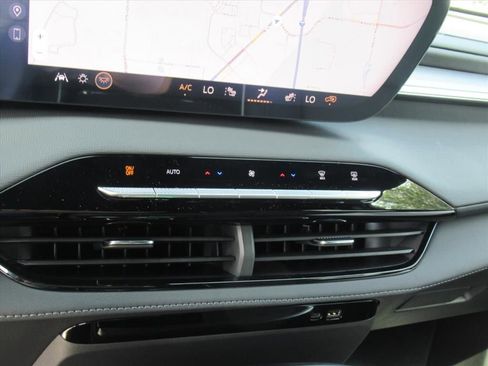 New 2026 Buick Enclave Sport Touring w/ Power Package image 23