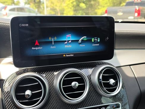 Used 2021 Mercedes-Benz C 63 AMG Cabriolet image 21