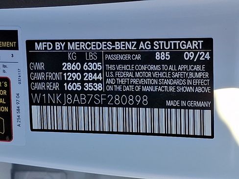 Used 2025 Mercedes-Benz GLC 63 AMG S image 27