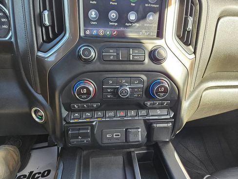 Used 2019 Chevrolet Silverado 1500 High Country w/ Technology Package AWD/4WD image 16