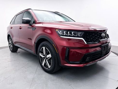 Used 2021 Kia Sorento EX w/ Panoramic Sunroof Package image 9