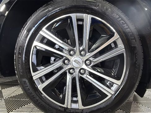 Used 2024 Cadillac Lyriq Luxury image 56