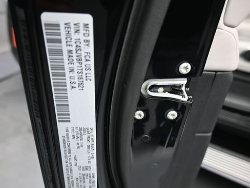 New 2026 Jeep Grand Wagoneer Limited AWD/4WD image 18