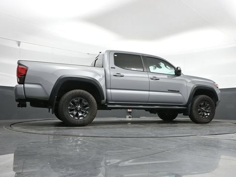 Used 2021 Toyota Tacoma SR5 w/ Trail Edition AWD/4WD image 39