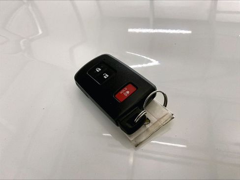 Used 2023 Toyota Tacoma TRD Off-Road AWD/4WD image 9