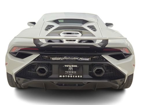 Used 2023 Lamborghini Huracan Tecnica image 10