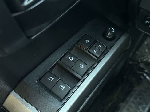 Used 2019 Toyota Tacoma SR5 image 22