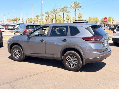 Used 2024 Nissan Rogue S FWD image 4