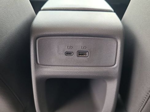 New 2026 Chevrolet Trax LT w/ Midnight Edition FWD image 15