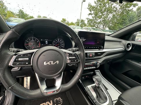 Used 2022 Kia Forte GT-Line w/ GT-Line Premium Package image 25