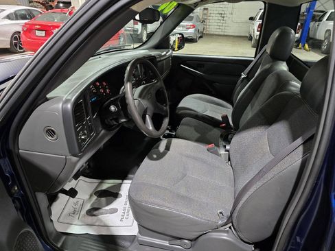 Used 2004 Chevrolet Silverado 1500 W/T image 33