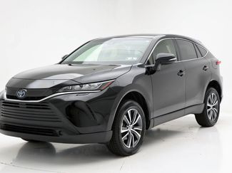 Used 2022 Toyota Venza LE video 2