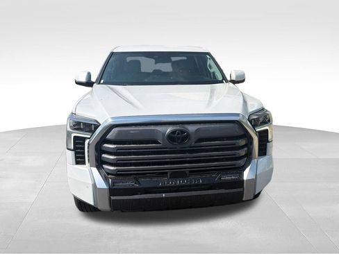 Used 2023 Toyota Tundra Limited AWD/4WD image 8