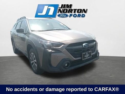 Used 2024 Subaru Outback Premium AWD/4WD image 1