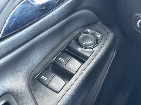 Certified 2024 Chevrolet Equinox LT image 32