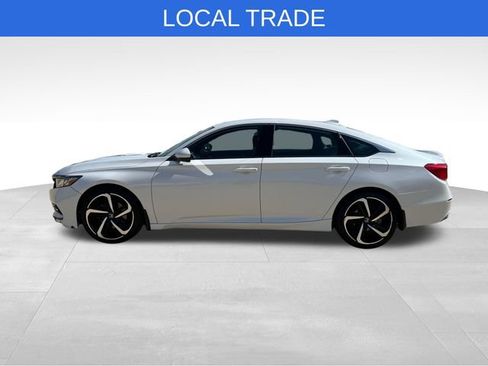 Used 2018 Honda Accord Sport image 2