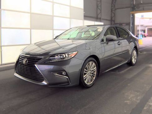 Used 2017 Lexus ES 350 w/ Premium Package FWD image 1