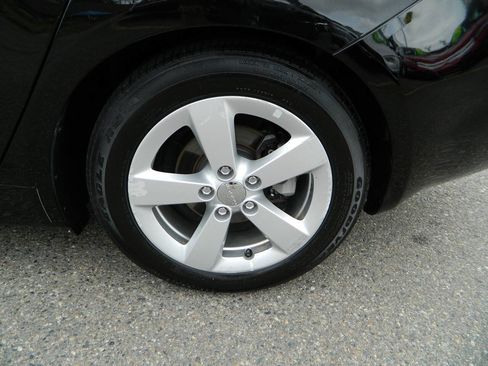 Used 2016 Dodge Dart SXT image 23