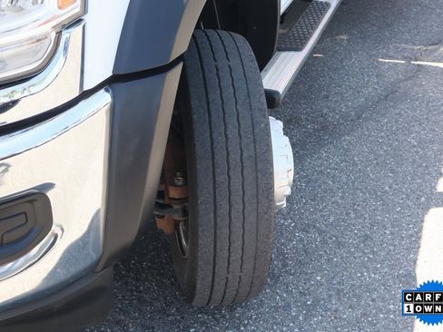 Used 2022 RAM 5500 Tradesman image 37