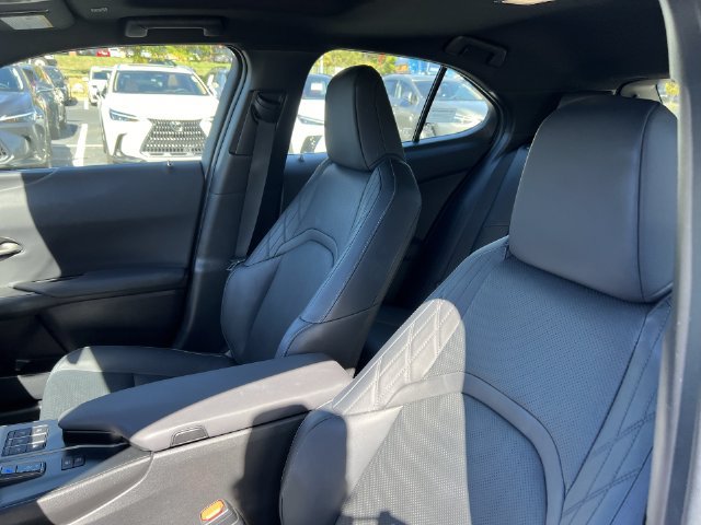Certified 2025 Lexus UX 300h AWD w/ Accessory Package (Z1) image 9