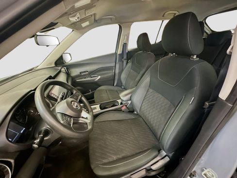 Used 2024 Nissan Kicks SV FWD image 13