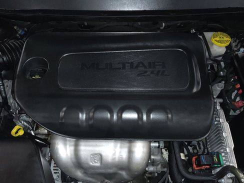 Used 2019 Jeep Cherokee Altitude image 30