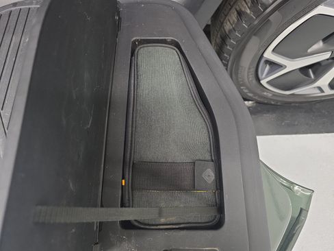 Used 2024 Rivian R1T Adventure AWD/4WD image 32