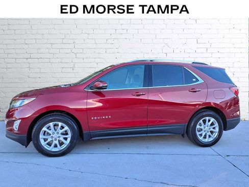 Used 2019 Chevrolet Equinox LT w/ Sun & Navigation Package image 2