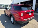 Certified 2022 Ford Explorer XLT image 3