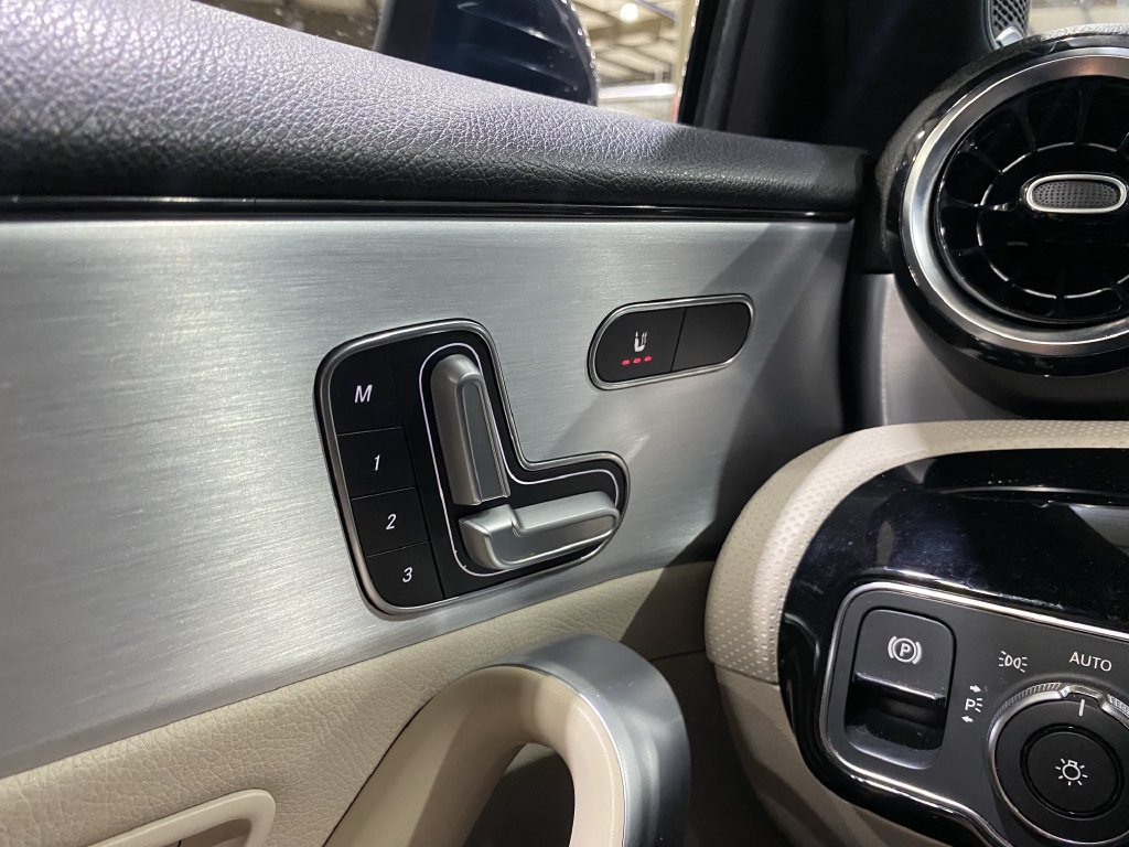 Used 2019 Mercedes-Benz A 220 image 10