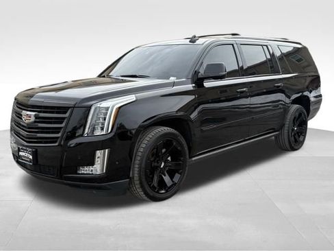 Used 2018 Cadillac Escalade ESV Platinum image 3
