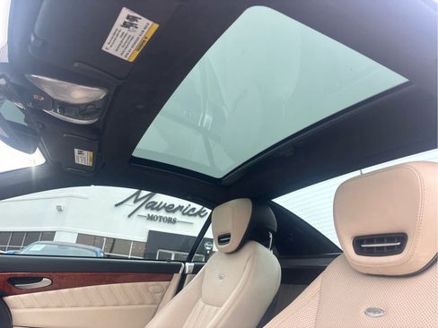 Used 2011 Mercedes-Benz SL 550 image 7