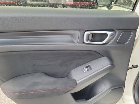 Used 2024 Honda Civic Type R image 13