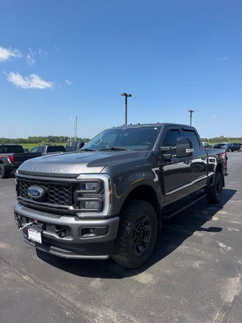 Used 2024 Ford F250 Lariat w/ Sport Appearance Package AWD/4WD image 4