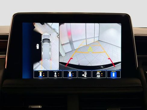 Certified 2023 Chevrolet Tahoe Z71 w/ Luxury Package image 14