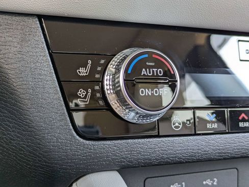 New 2026 Mitsubishi Outlander SEL image 24