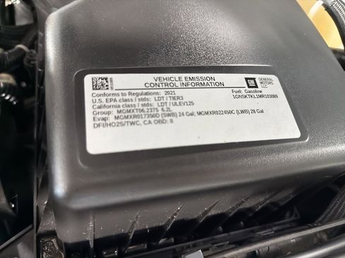 Used 2021 Chevrolet Tahoe High Country w/ Premium Package image 45