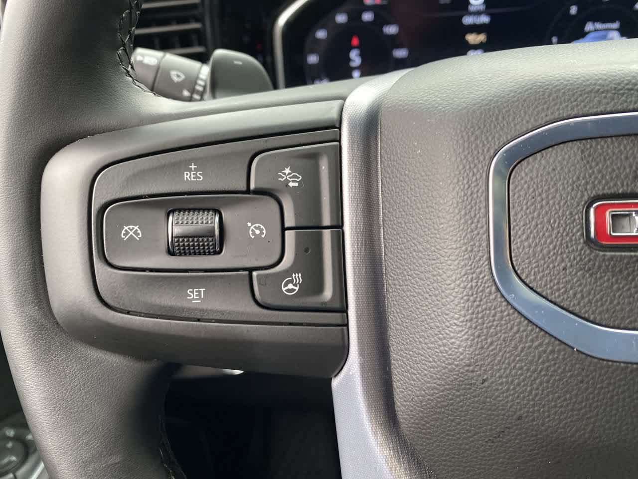 Used 2025 GMC Sierra 1500 Elevation w/ Elevation Premium Package AWD/4WD image 19