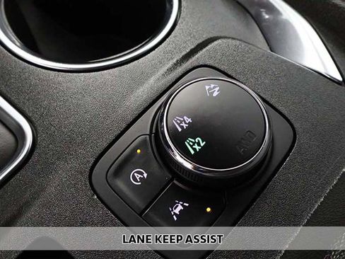 Used 2023 Chevrolet Traverse LT w/ LPO, Floor Liner Package AWD/4WD image 3