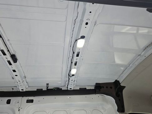 New 2026 Ford Transit 250 148 Medium Roof image 32