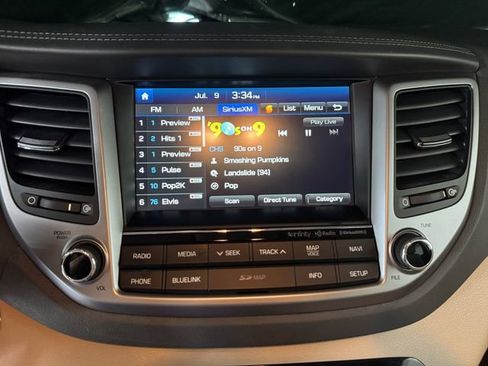 Used 2017 Hyundai Tucson Limited w/ Cargo Package AWD/4WD image 5