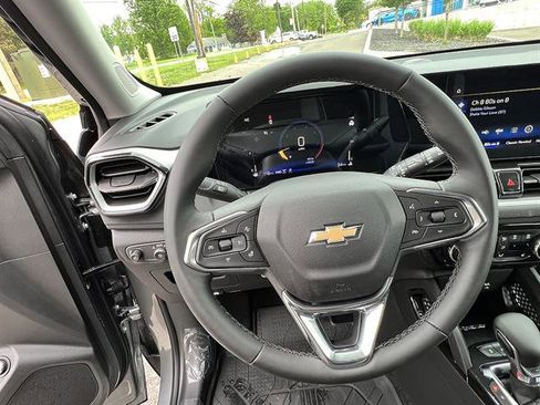 New 2026 Chevrolet TrailBlazer LT w/ Convenience Package AWD/4WD image 12