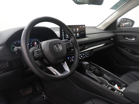 Used 2023 Honda Accord Touring image 25