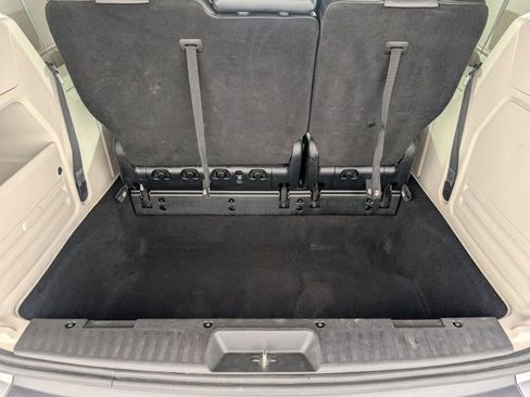 Used 2019 Dodge Grand Caravan SXT FWD image 26
