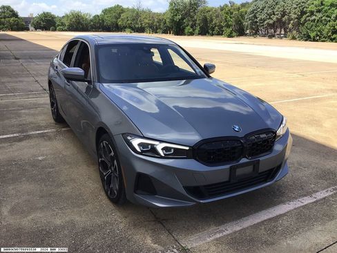 Used 2026 BMW 330i xDrive Sedan w/ Premium Package AWD/4WD image 6