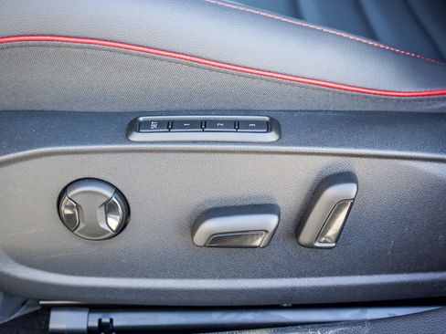 New 2026 Volkswagen GTI SE FWD image 22