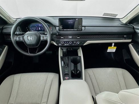 Certified 2025 Honda Accord SE image 34