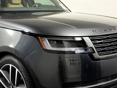 New 2026 Land Rover Range Rover Long Wheelbase SE AWD/4WD image 15