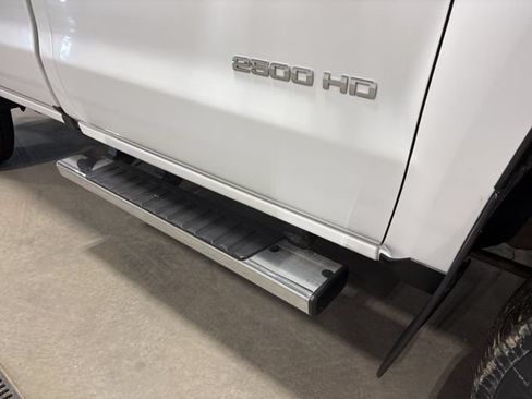 Used 2017 Chevrolet Silverado 2500 W/T AWD/4WD image 17